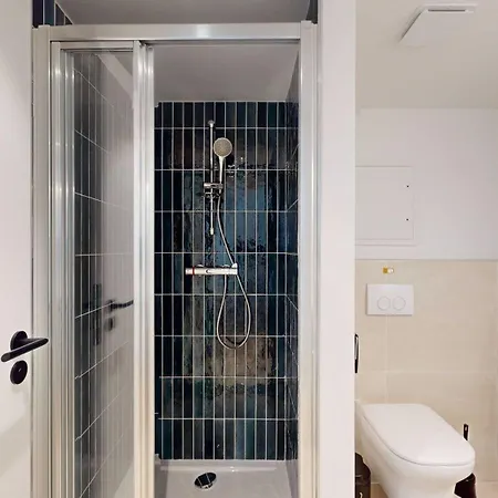 Premium - Cambronne- Sport Lavatory * Paryż