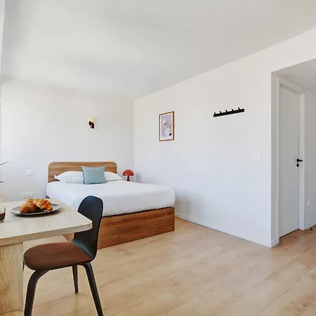 Premium - Cambronne- Sport Lavatory Apartament *