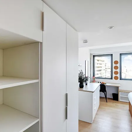 Premium - Cambronne- Sport Lavatory Apartament *